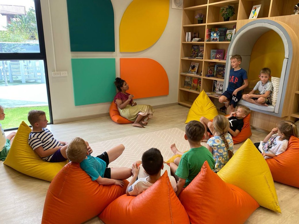 Уголок для чтения на кампусе Kinderville Nova
